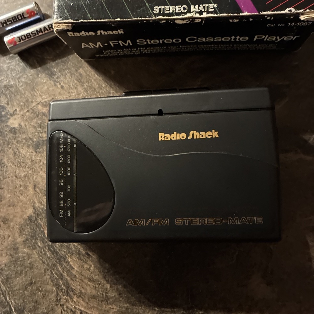 Vintage Radio Shack 14-1087 Realistic Stereo Mate SCP-47 Cassette Player W/box